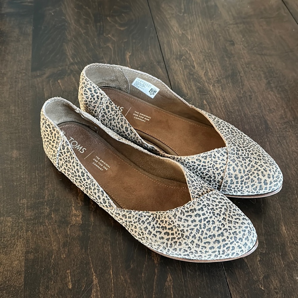 Women’s TOMS Flats